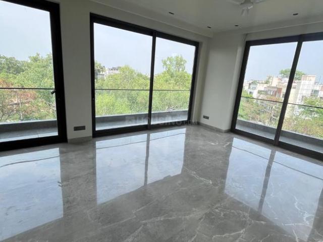 4 BHK Duplex in Panchsheel Park for resale New Delhi. The reference number is 20853633