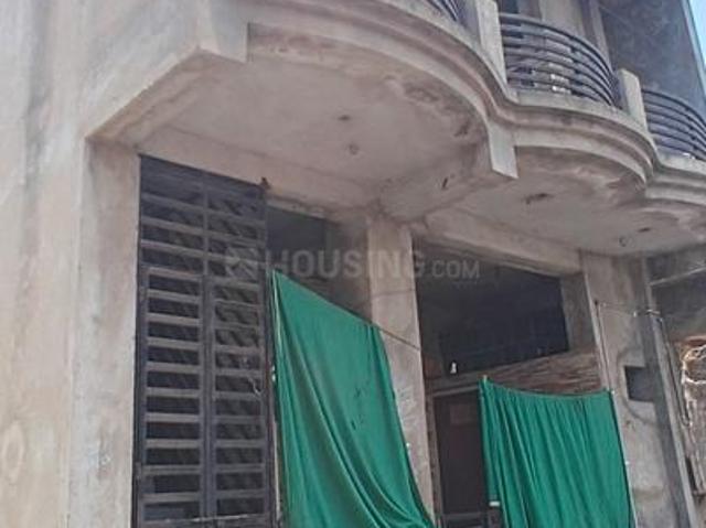 4 BHK Duplex in Ranip for rent Ahmedabad. The reference number is 20600790