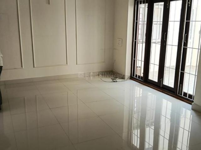 4 BHK Duplex in Thiruvanmiyur for resale Chennai. The reference number is 20880844