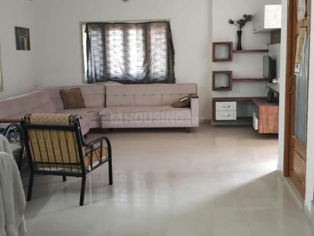 4 BHK Duplex in Vallabh Vidhyanagar for rent Anand. The reference number is 21265372