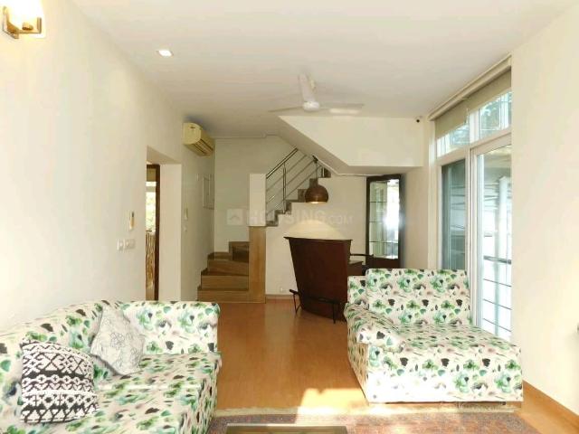 4 BHK Duplex in Vasant Vihar for rent New Delhi. The reference number is 21180362