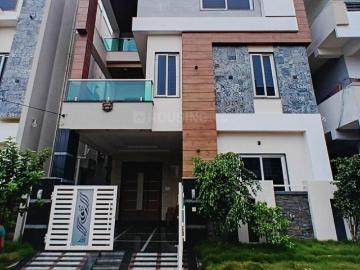 4 BHK Independent House in Yapral for resale Secunderabad. The reference number is 18573474