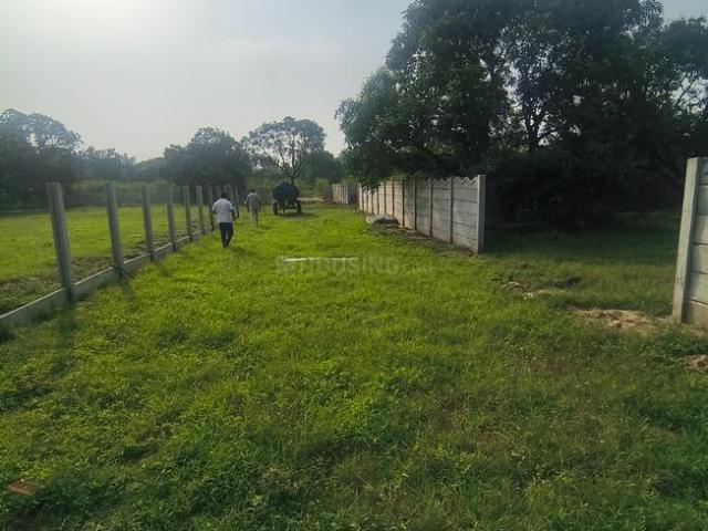 4 BHK Farm House in Jewar for resale Greater Noida. The reference number is 20390774