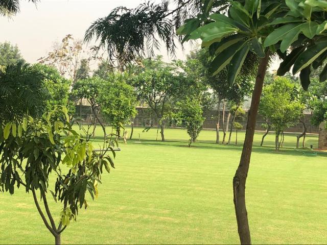 4 BHK Farm House in Sector 95B for resale Gurgaon. The reference number is 18437910