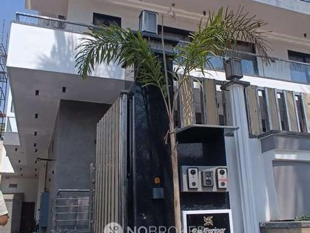 4 BHK Flat for Rent In Sector 44