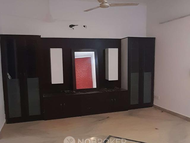4 BHK Flat for Rent In Sector 37
