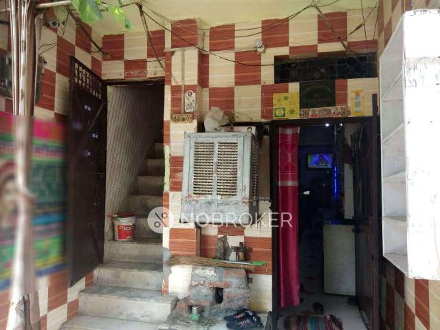 4 BHK Flat For Sale In Mangolpuri