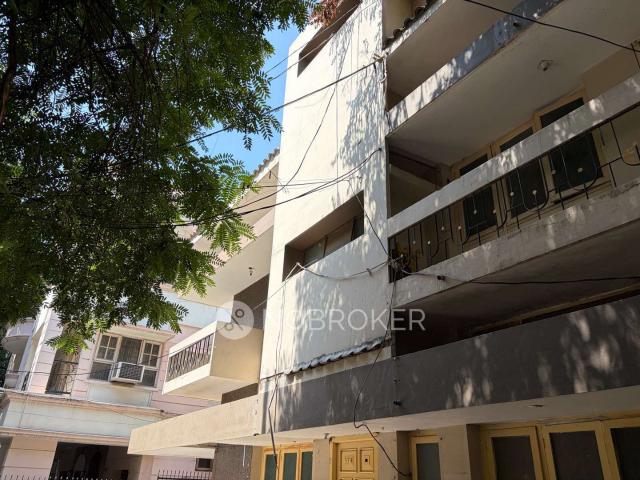 4+ BHK Flat For Sale In Himayatnagar