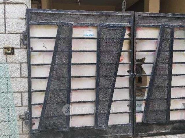 4+ BHK Flat For Sale In Kukatpally