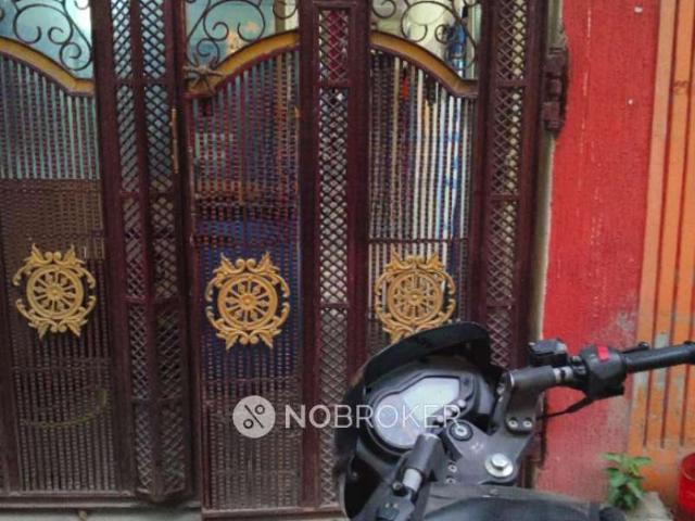 4+ BHK Flat For Sale In Kukatpally