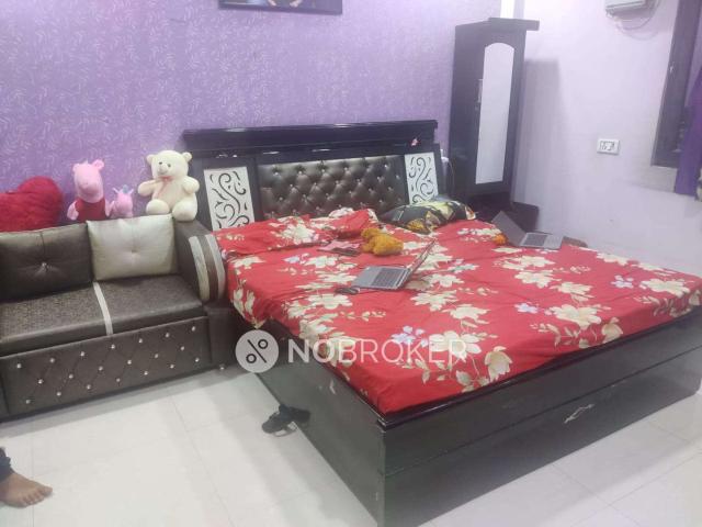 4 BHK Flat For Sale In Kamla Nagar