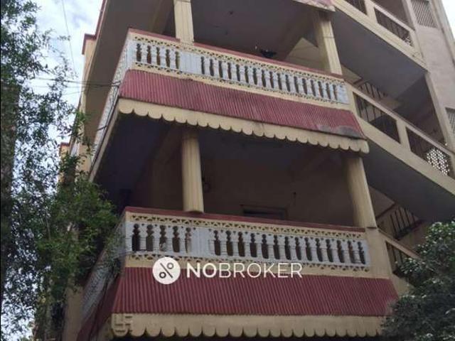 4+ BHK Flat For Sale In Padmarao Nagar