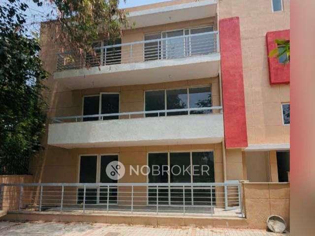 4+ BHK Flat For Sale In Sec50