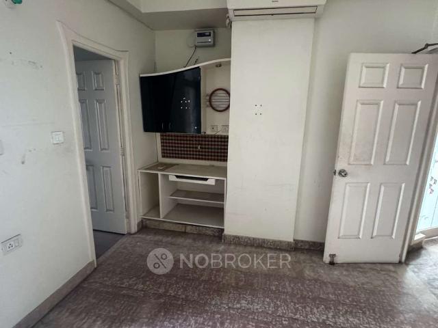 4 BHK Flat In Mahagun Mansion Indirapuram for Rent In Indirapuram