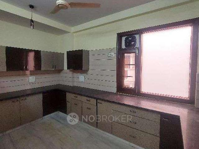 4 BHK Flat In Ak62 For Sale In Shalimar Bagh