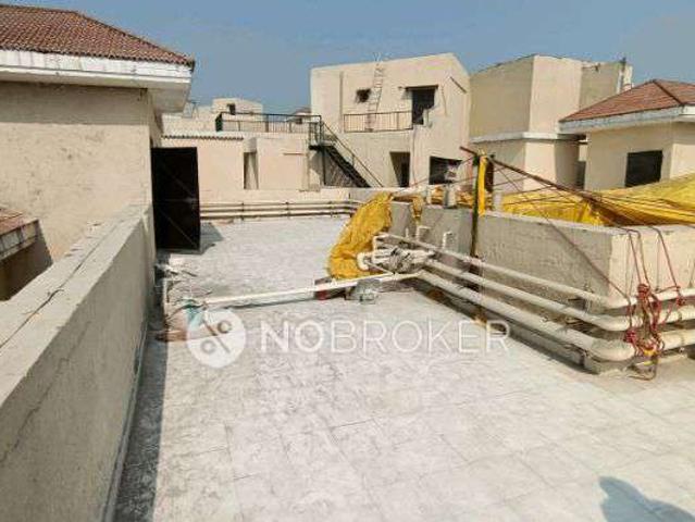 4+ BHK Flat In Amarpali Silicon City for Rent In Sector 76