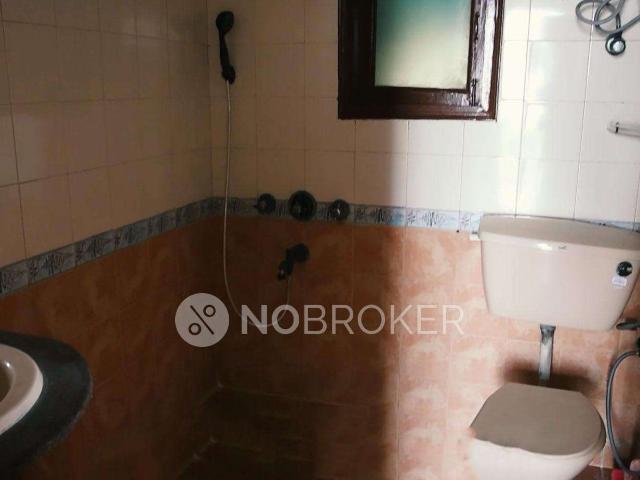 4 BHK Flat In Amrapali Exotica, Sector 50, Noida for Rent I