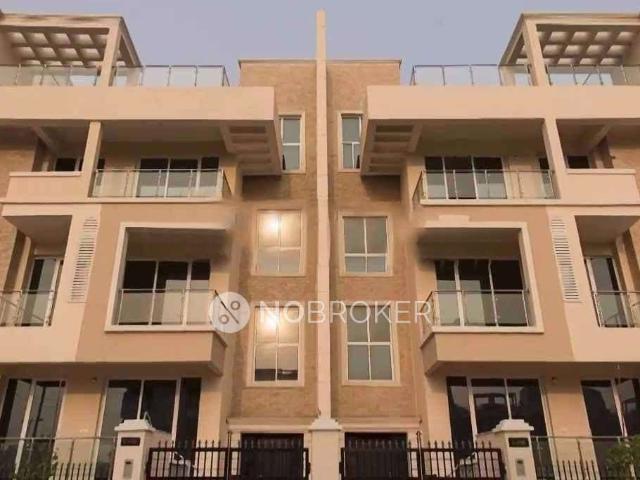 4 BHK Flat In Ansal Versalia For Sale In Sector 67