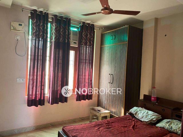 4 BHK Flat In Builder Floor For Sale In Janak Puri