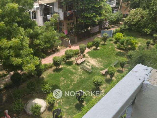 4 BHK Flat In Bg 1 Block Shalimar Bagh For Sale In Shalimar Bagh