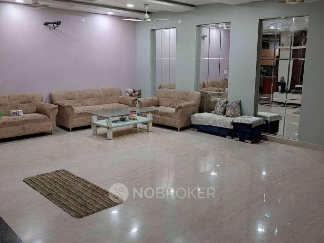 4 BHK Flat In Dwarkadhish Enclave for Rent In Rohini