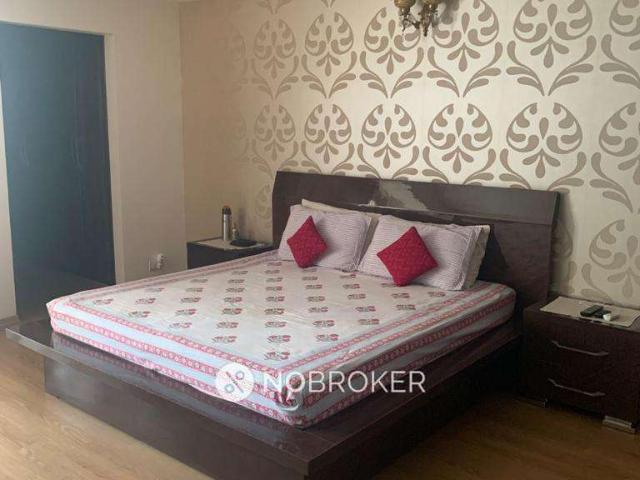 4 BHK Flat In Dlf The Summit For Sale In Sector 54