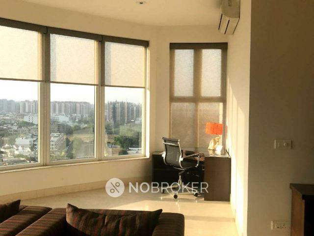 4 BHK Flat In Emaar The Palm Drive For Sale In Sector 66