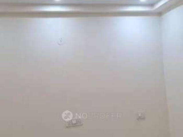 4 BHK Flat In Jai Hindh Building For Sale In Chhatarpur
