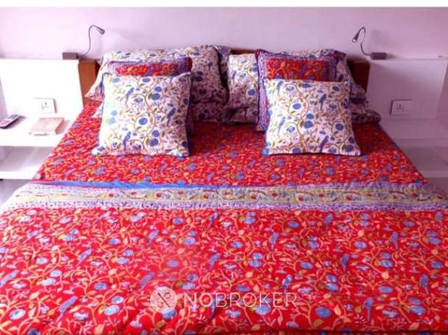 4 BHK Flat In Lake View For Sale In Goregaon West