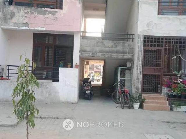 4 BHK Flat In Lotus Apartment For Sale In Nawada