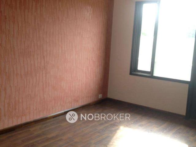 4 BHK Flat In Lotus Villas. = For Sale In Sector 28