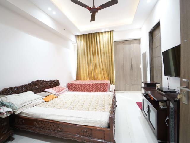 4 BHK Flat In Parx Laureate for Rent In Sector 108