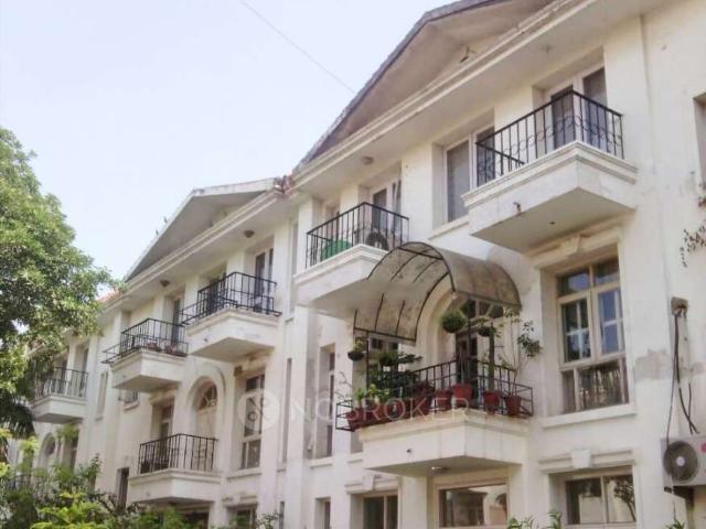 4 BHK Flat In Platinum Independent Floors For Sale In Secto
