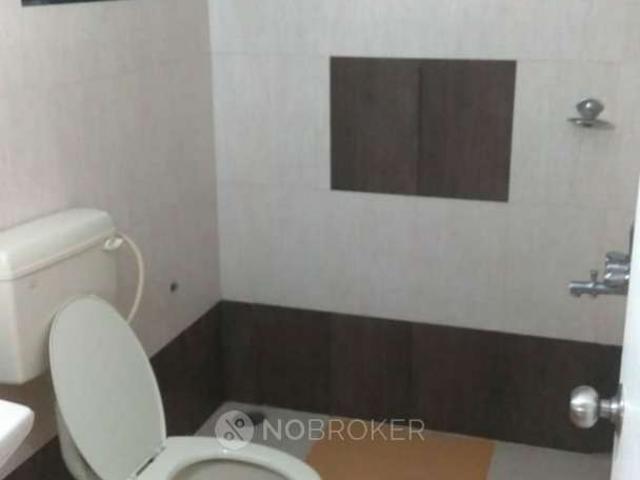 4 BHK Flat In Pranavah Fren Apartment For Sale In Bellandur