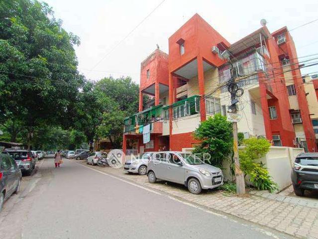 4+ BHK Flat In Rwa Dda Flats Munirika For Sale In Munirka