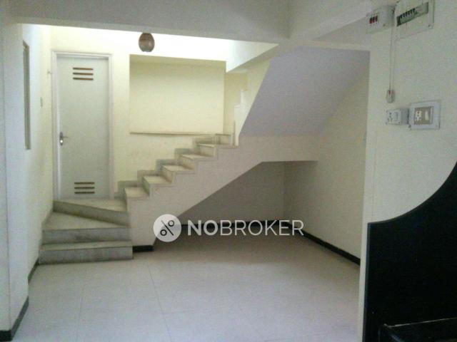 4 BHK Flat In Riddi Siddhi Cooperative Housing Society For S