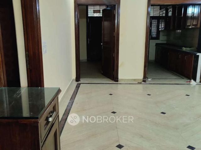 4 BHK Flat In Stanalone Building for Rent In Pitam Pura