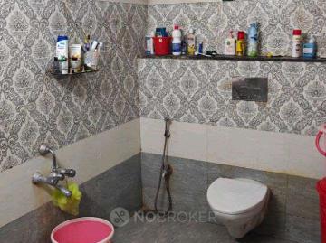 4 BHK Flat In Standalone Building for Lease In Purasaiwakk
