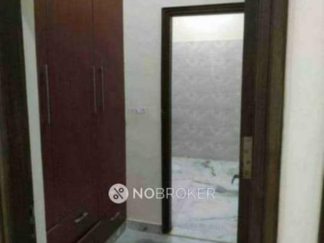 4 BHK Flat In Standalone Building for Rent In Sector 2