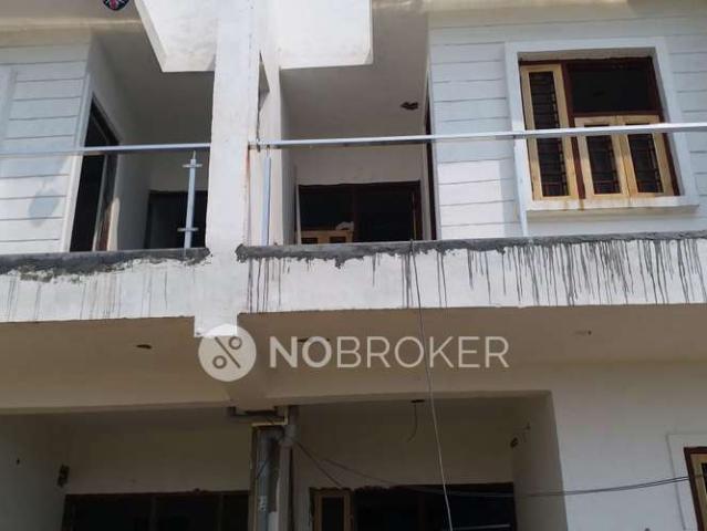 4+ BHK Flat In Standalone Building For Sale In Sector 12