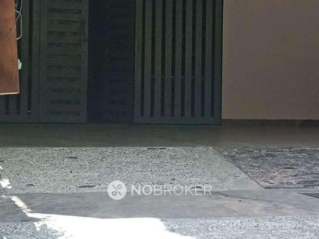 4+ BHK Flat In Standlone Building For Sale In Sector 52