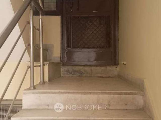 4+ BHK Flat In Standlone Building For Sale In Shalimar Bagh
