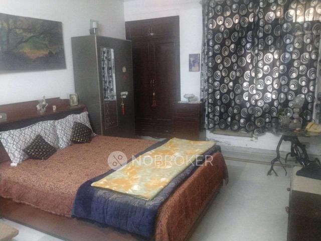 4 BHK Flat In Stellar Kings Court For Sale In Sector 50