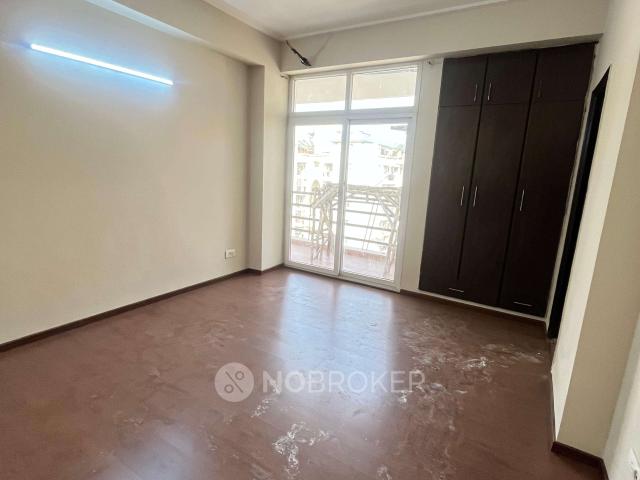 4+ BHK Flat In Supertech Emerald Court, Sector 93a for Rent
