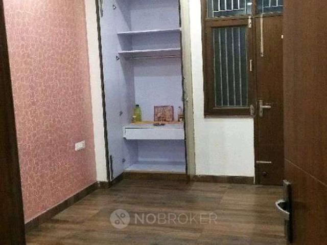 4 BHK Flat In Sandalone Building for Rent In Sector 8