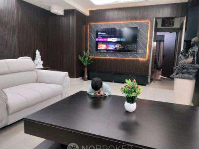 4 BHK Flat In Saviour Vridhi Towers for Rent In Sector 16
