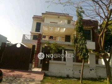 4 BHK Flat In Sb for Rent In Eta I