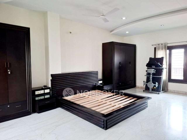 4 BHK Flat In Uma Park Side For Sale In Banjara Hills