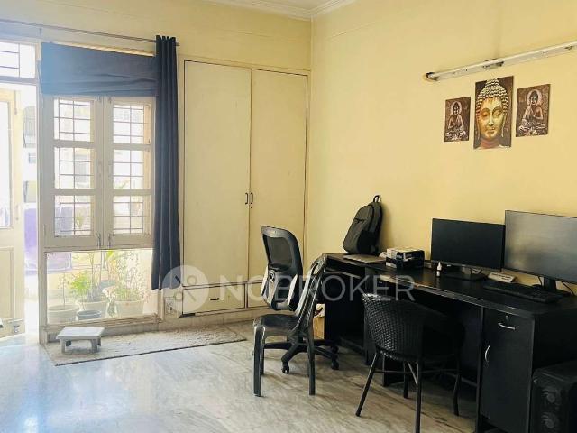 4 BHK Flat In Vasant Appartment For Sale In Sector 13