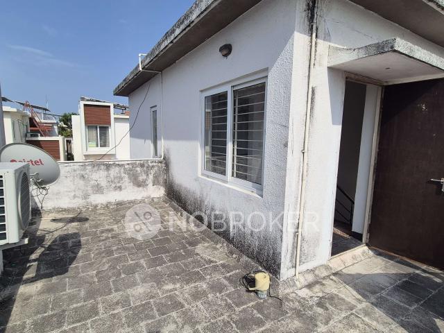 4 BHK House For Sale In Thazhambur